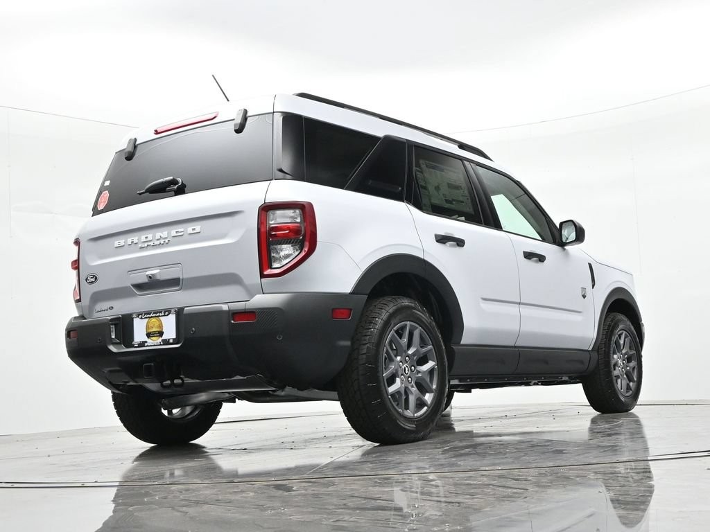 Ford Bronco Sport Vehicle Full-screen Gallery Image 21