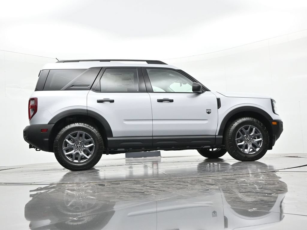 Ford Bronco Sport Vehicle Full-screen Gallery Image 22