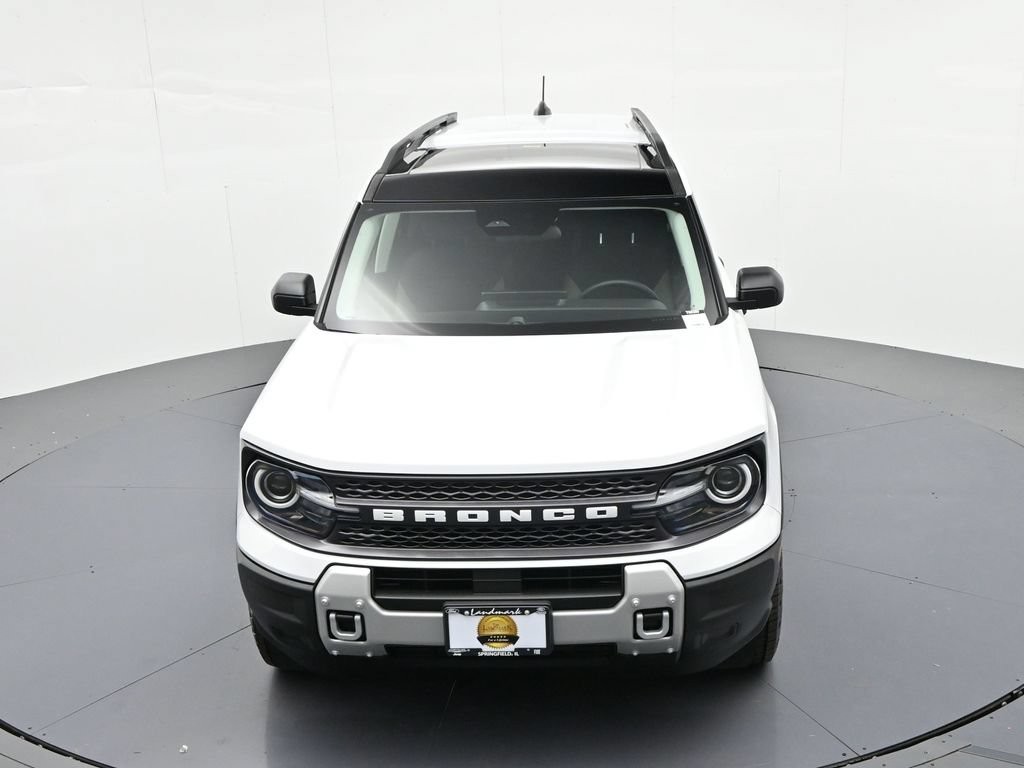 Ford Bronco Sport Vehicle Full-screen Gallery Image 16