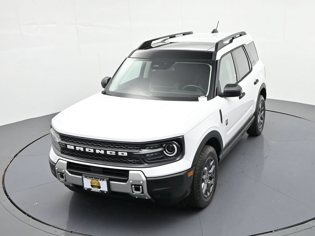 Ford Bronco Sport Vehicle Full-screen Gallery Image 17