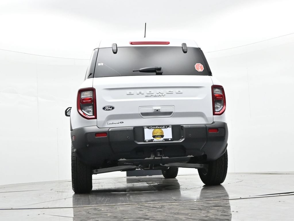 Ford Bronco Sport Vehicle Full-screen Gallery Image 20