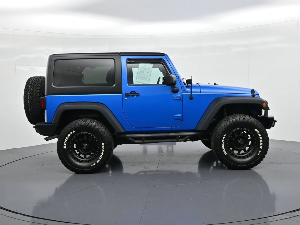 Jeep Wrangler Vehicle Full-screen Gallery Image 5