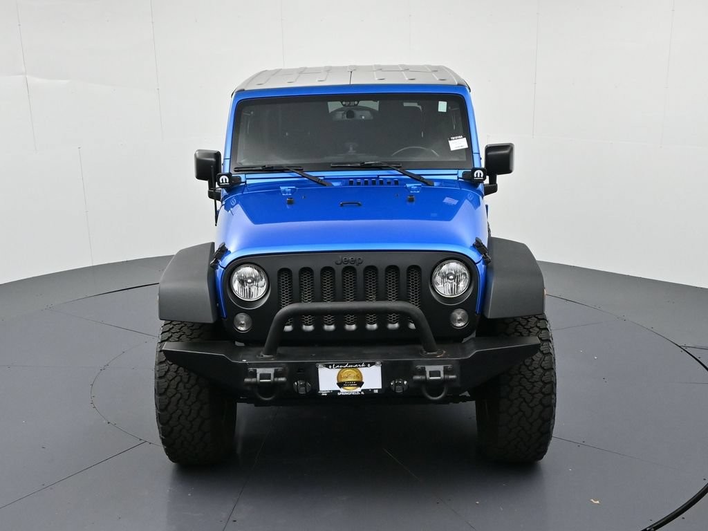 Jeep Wrangler Vehicle Full-screen Gallery Image 15