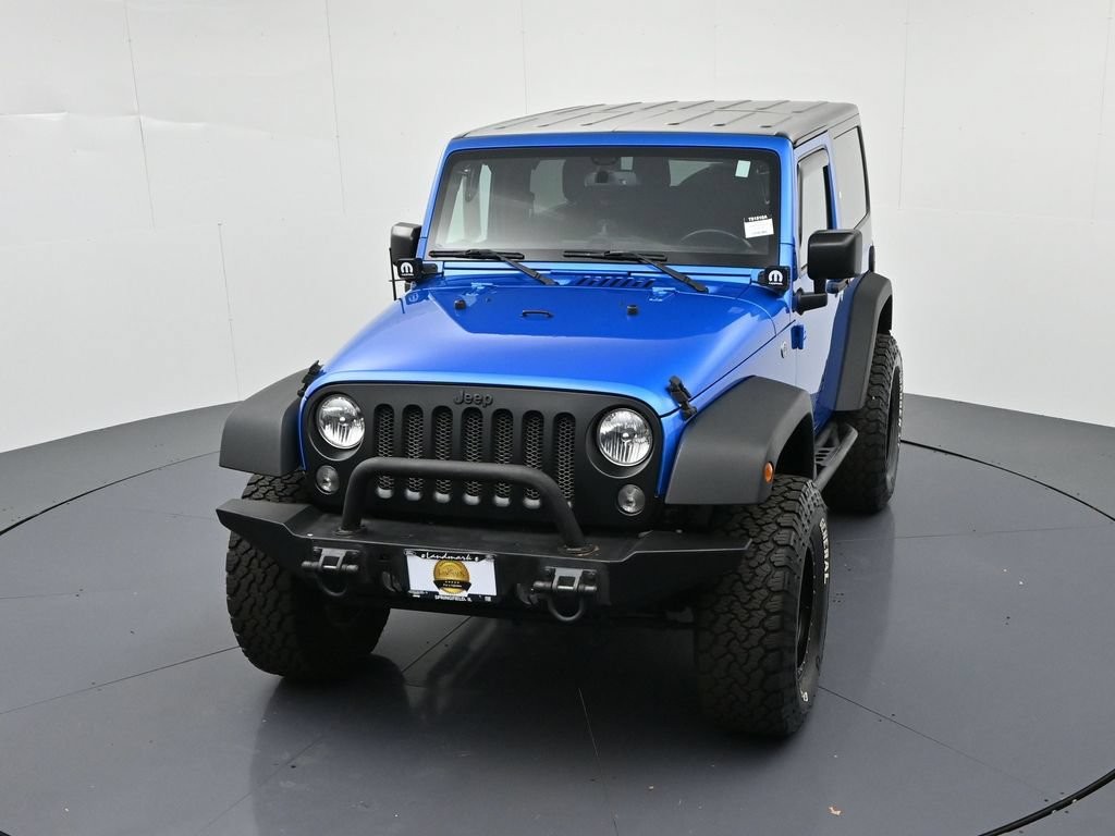 Jeep Wrangler Vehicle Full-screen Gallery Image 16