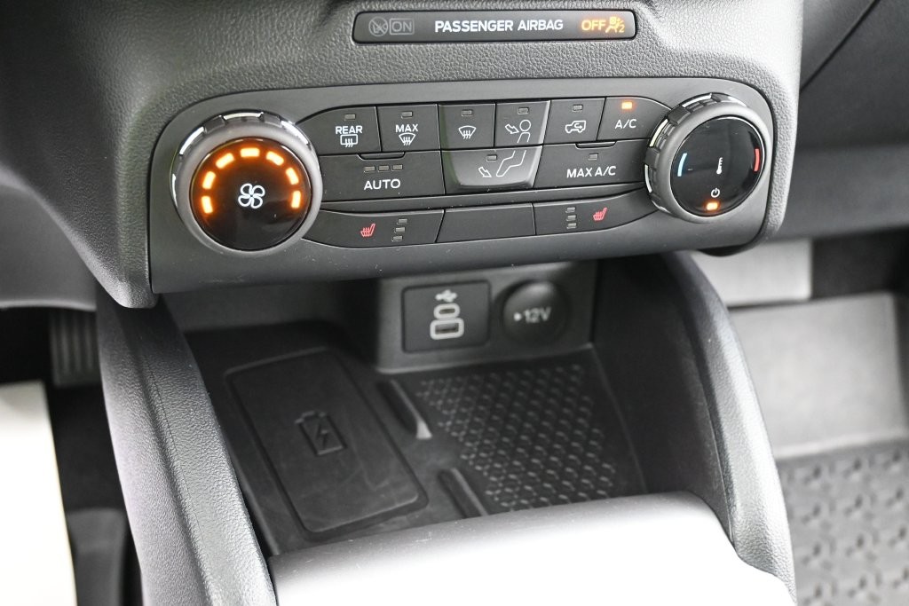 Ford Bronco Sport Vehicle Full-screen Gallery Image 11