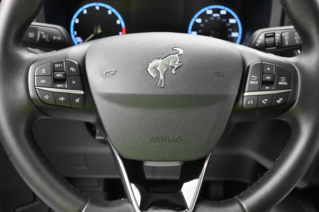 Ford Bronco Sport Vehicle Full-screen Gallery Image 13