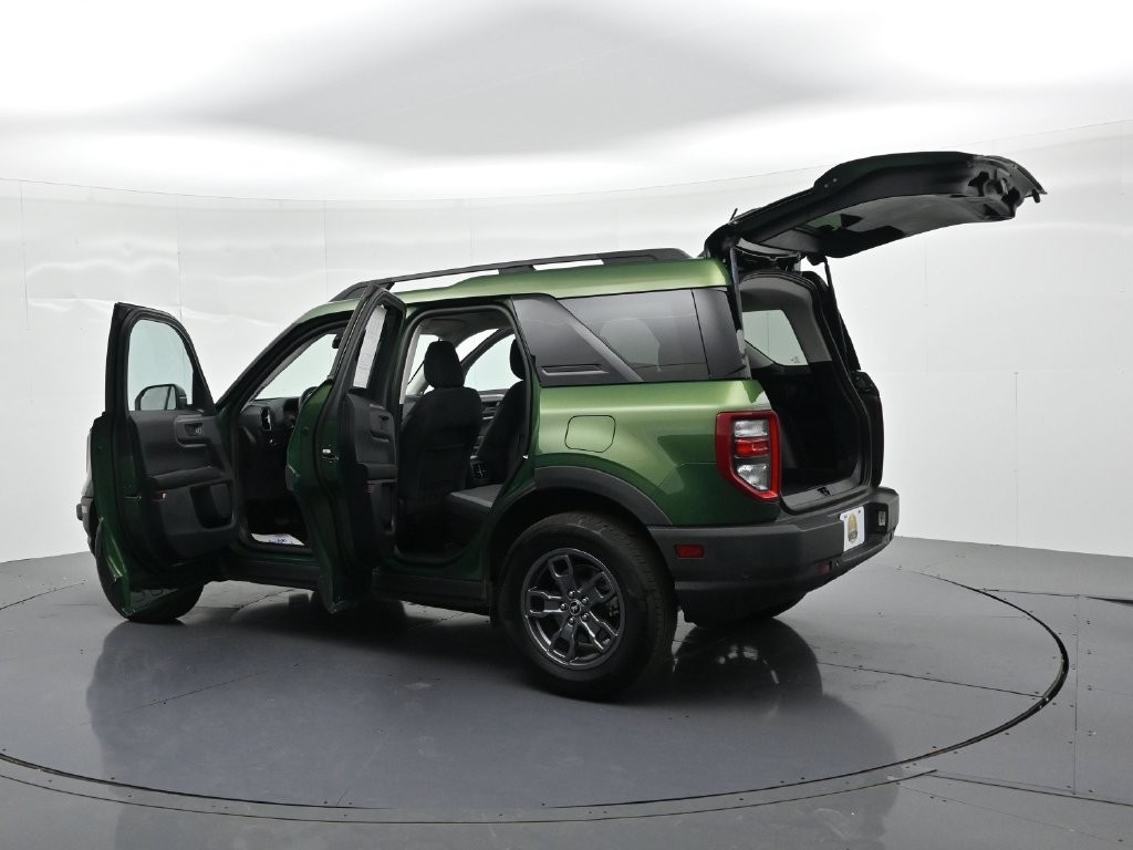 Ford Bronco Sport Vehicle Full-screen Gallery Image 25