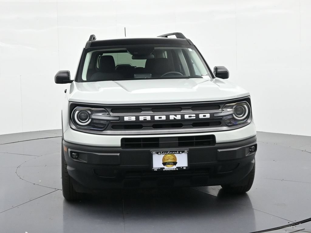 Ford Bronco Sport Vehicle Full-screen Gallery Image 03