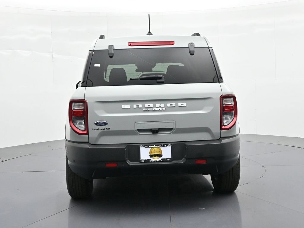 Ford Bronco Sport Vehicle Full-screen Gallery Image 07