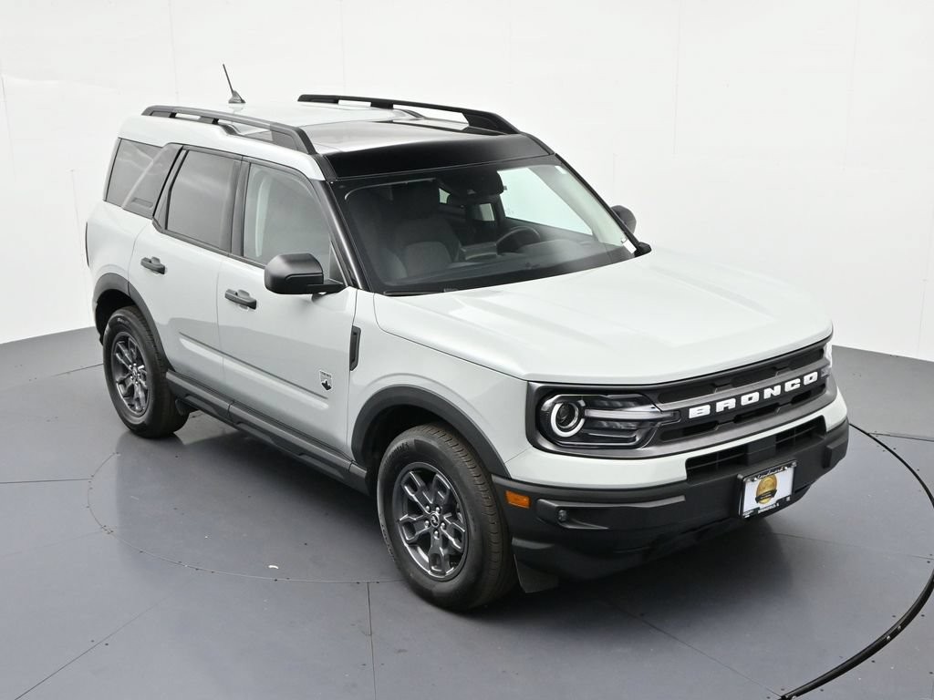 Ford Bronco Sport Vehicle Full-screen Gallery Image 16