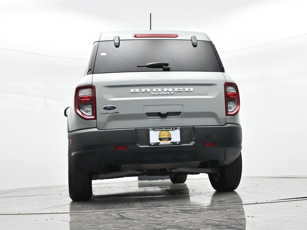 Ford Bronco Sport Vehicle Full-screen Gallery Image 21