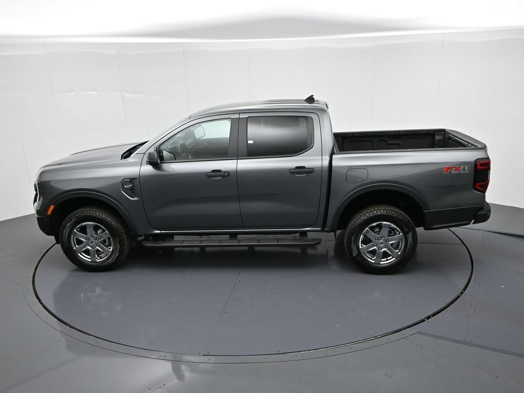 Ford Ranger Vehicle Full-screen Gallery Image 22