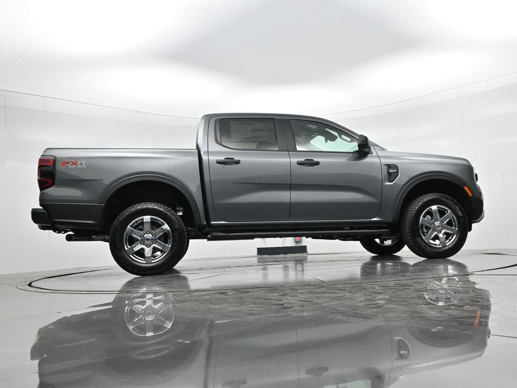 Ford Ranger Vehicle Full-screen Gallery Image 26
