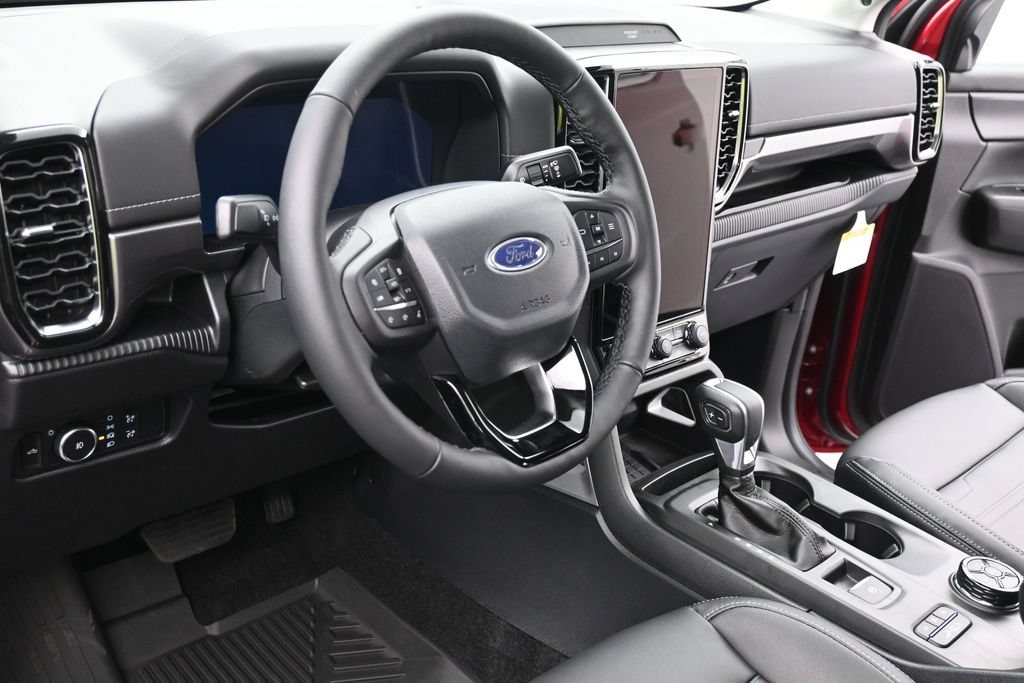Ford Ranger Vehicle Full-screen Gallery Image 15