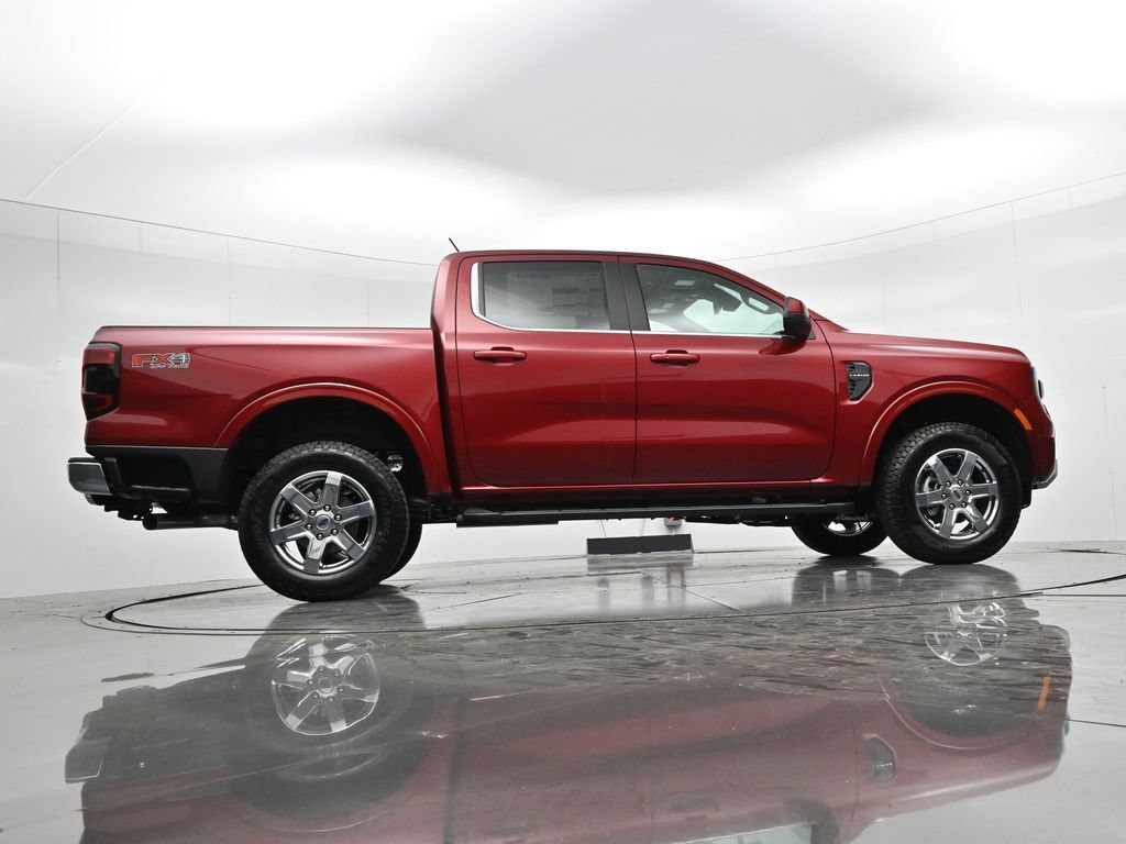 Ford Ranger Vehicle Full-screen Gallery Image 23