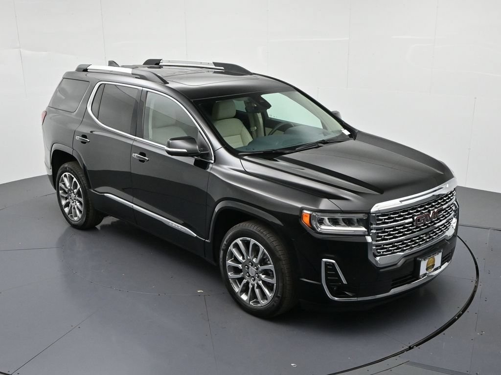 GMC Acadia Vehicle Full-screen Gallery Image 16