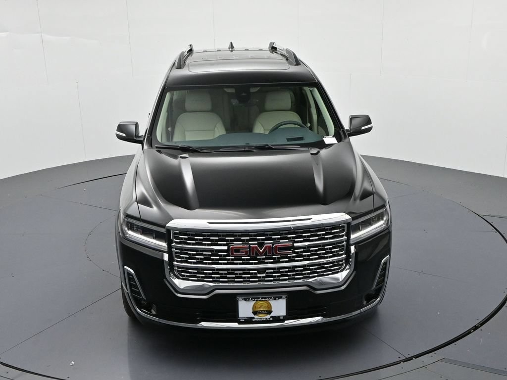 GMC Acadia Vehicle Full-screen Gallery Image 17