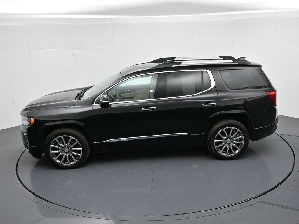 GMC Acadia Vehicle Full-screen Gallery Image 19