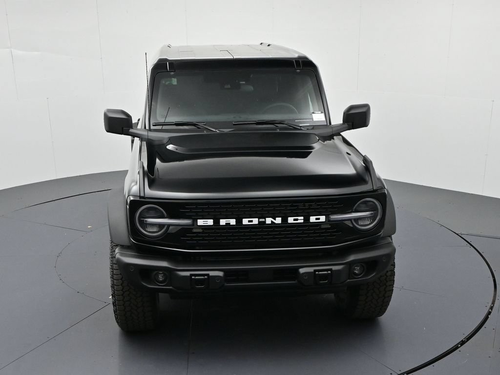 Ford Bronco Vehicle Full-screen Gallery Image 17