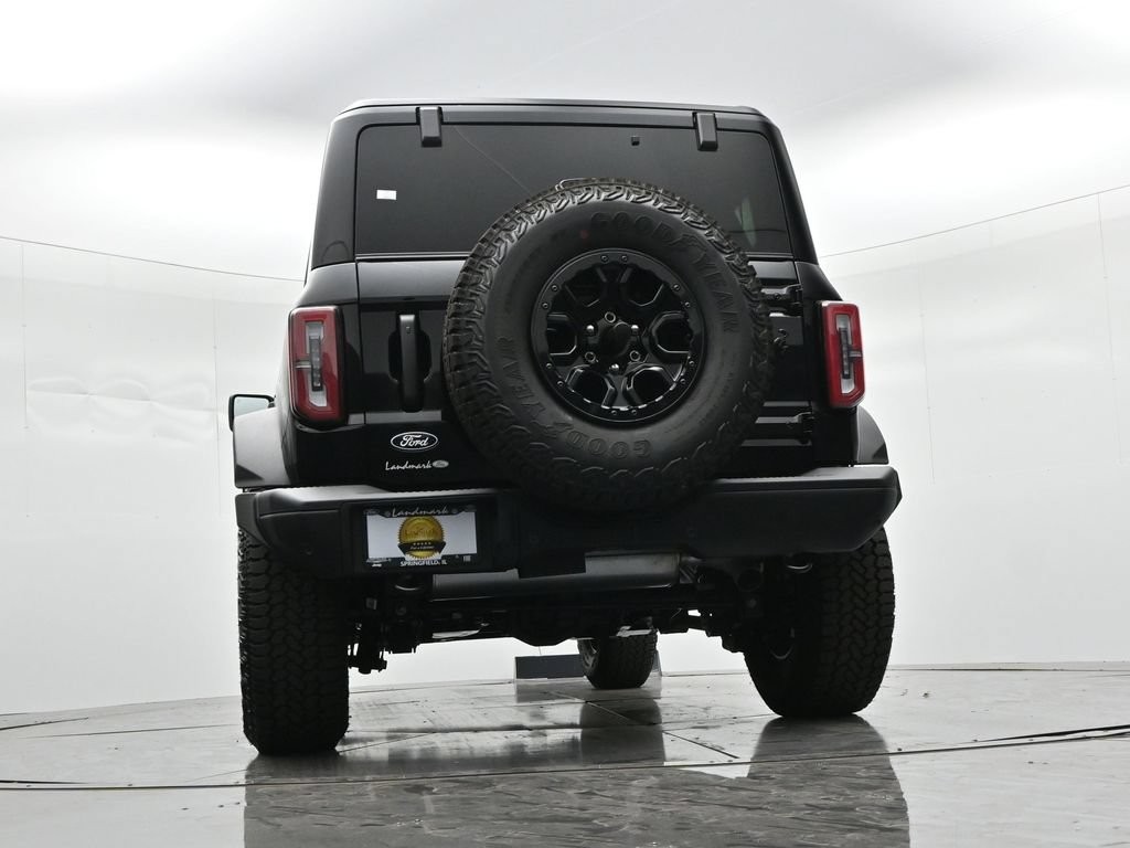 Ford Bronco Vehicle Full-screen Gallery Image 21