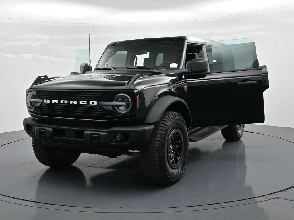 Ford Bronco Vehicle Full-screen Gallery Image 26