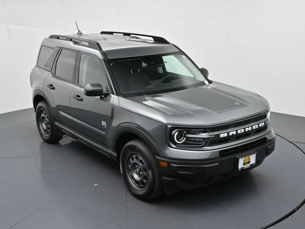 Ford Bronco Sport Vehicle Full-screen Gallery Image 16