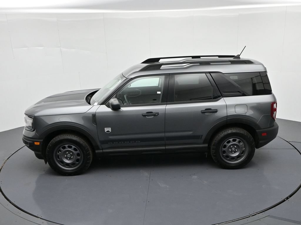 Ford Bronco Sport Vehicle Full-screen Gallery Image 19