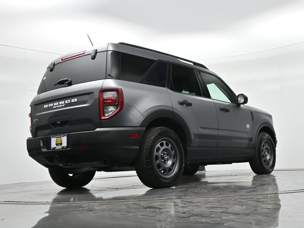 Ford Bronco Sport Vehicle Full-screen Gallery Image 22