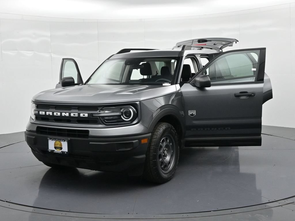 Ford Bronco Sport Vehicle Full-screen Gallery Image 26