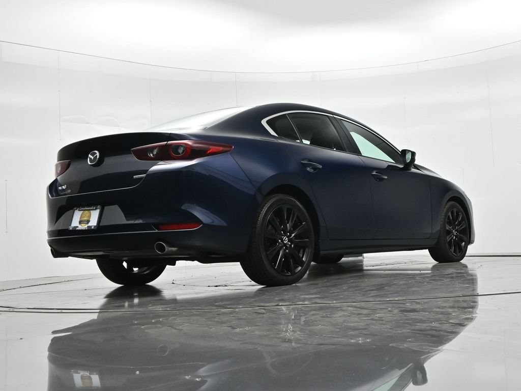 Mazda Mazda3 Vehicle Full-screen Gallery Image 22
