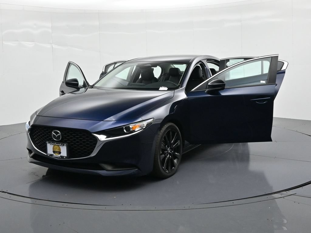 Mazda Mazda3 Vehicle Full-screen Gallery Image 26