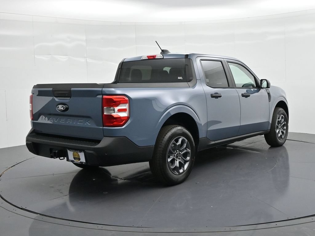 Ford Maverick Vehicle Full-screen Gallery Image 6