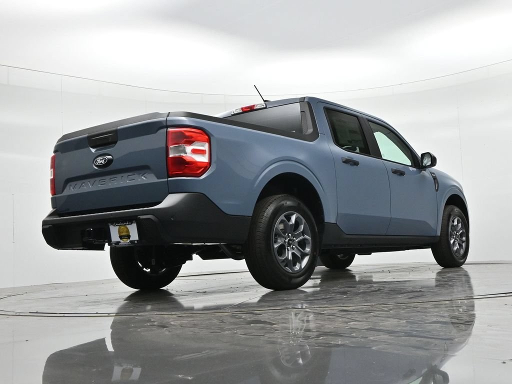 Ford Maverick Vehicle Full-screen Gallery Image 22