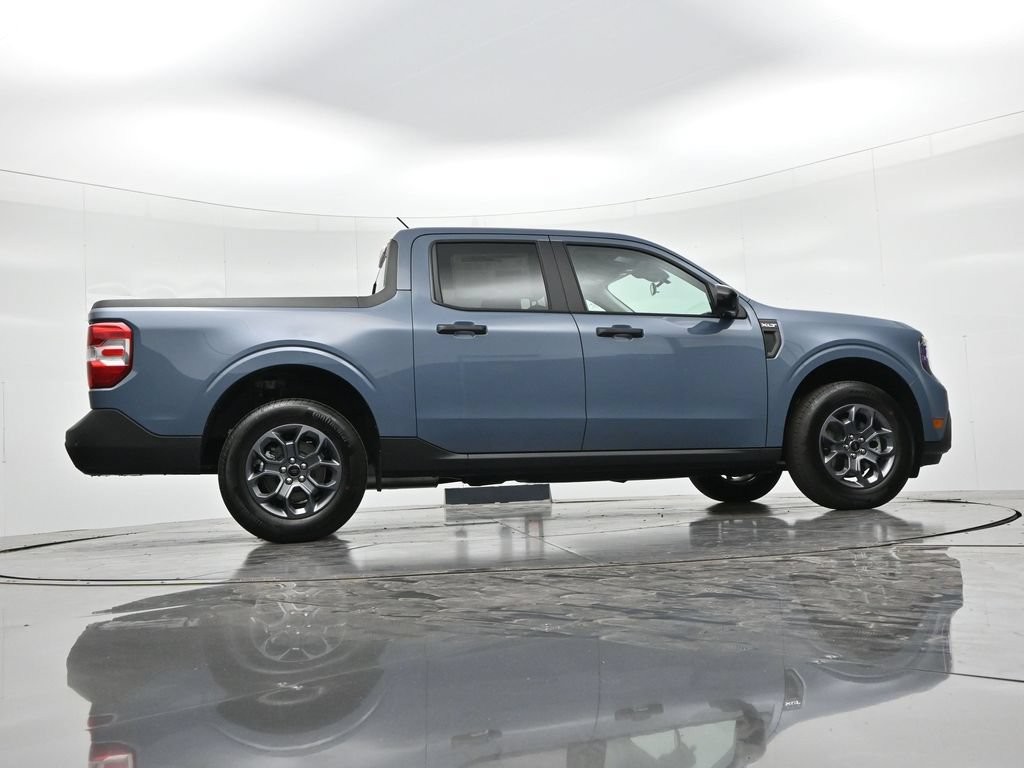Ford Maverick Vehicle Full-screen Gallery Image 23