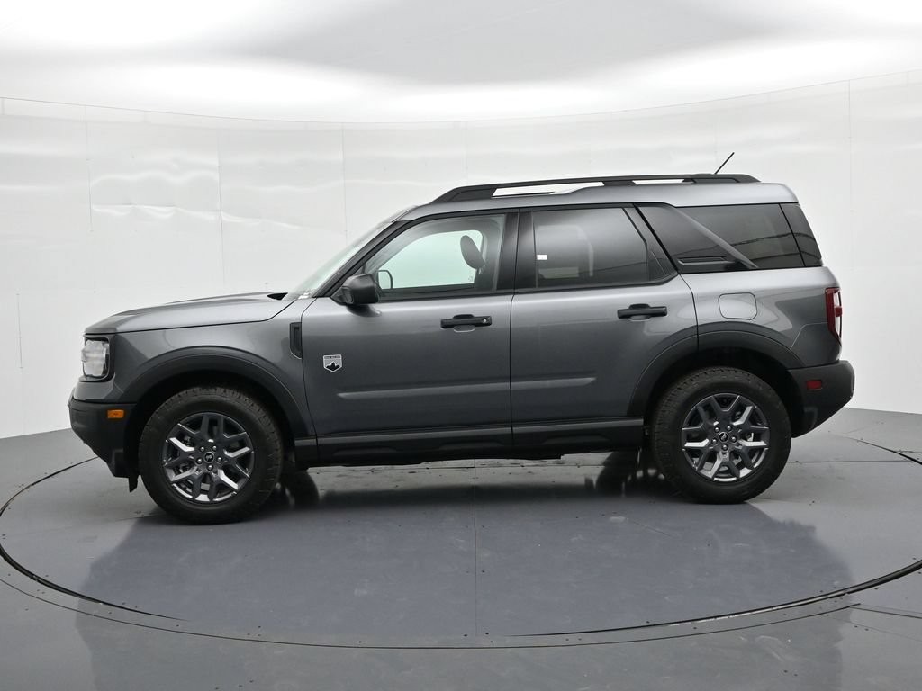Ford Bronco Sport Vehicle Full-screen Gallery Image 9