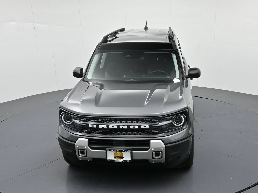 Ford Bronco Sport Vehicle Full-screen Gallery Image 16