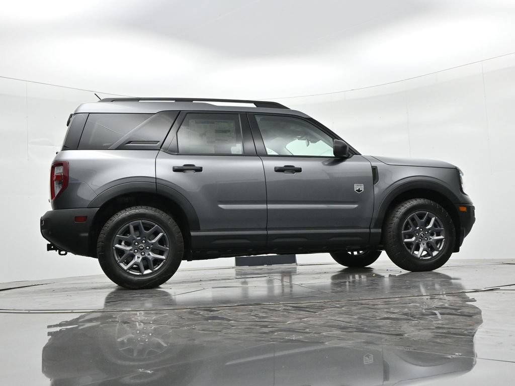 Ford Bronco Sport Vehicle Full-screen Gallery Image 22