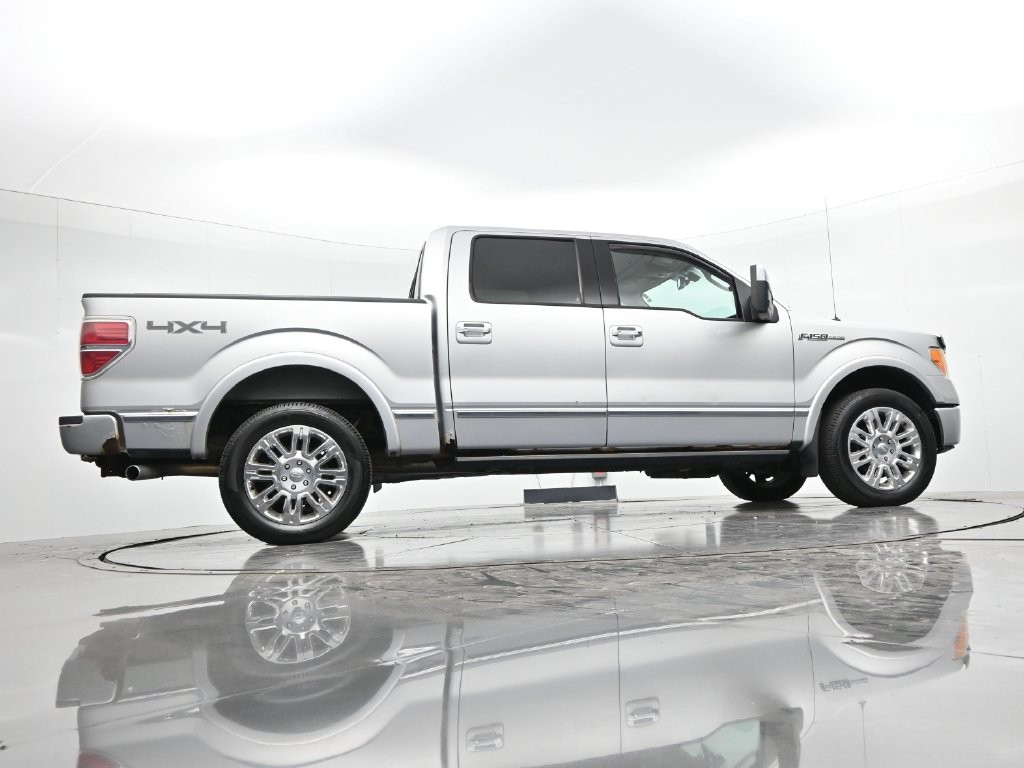 Ford F-150 Vehicle Full-screen Gallery Image 22