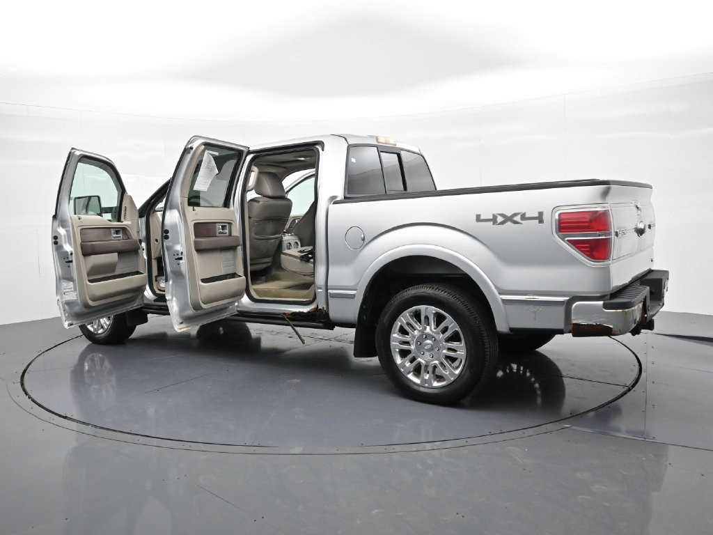 Ford F-150 Vehicle Full-screen Gallery Image 24