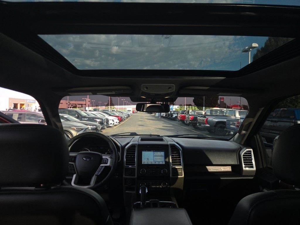 Ford F-150 Vehicle Full-screen Gallery Image 21