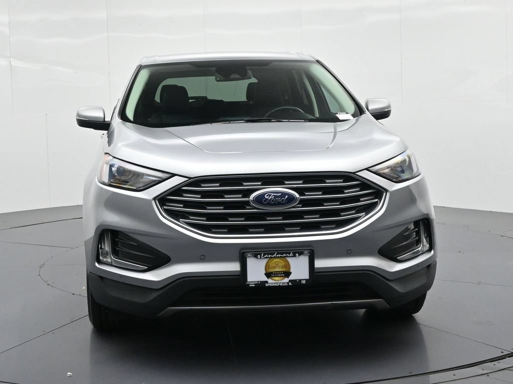 Ford Edge Vehicle Full-screen Gallery Image 03