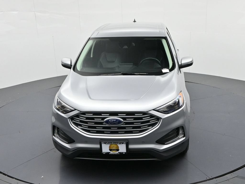 Ford Edge Vehicle Full-screen Gallery Image 16