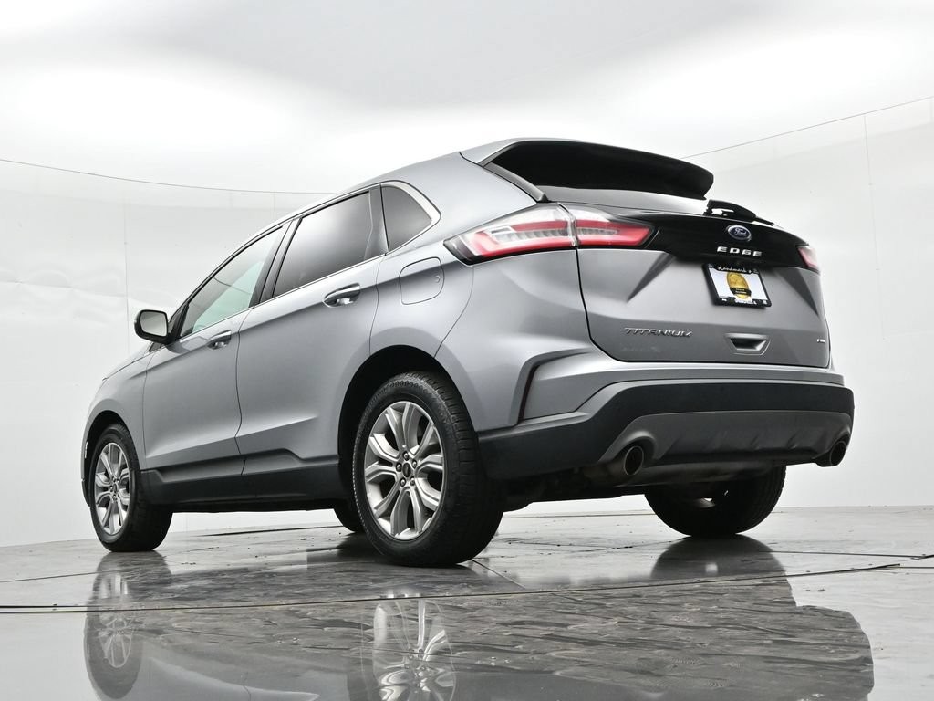 Ford Edge Vehicle Full-screen Gallery Image 19