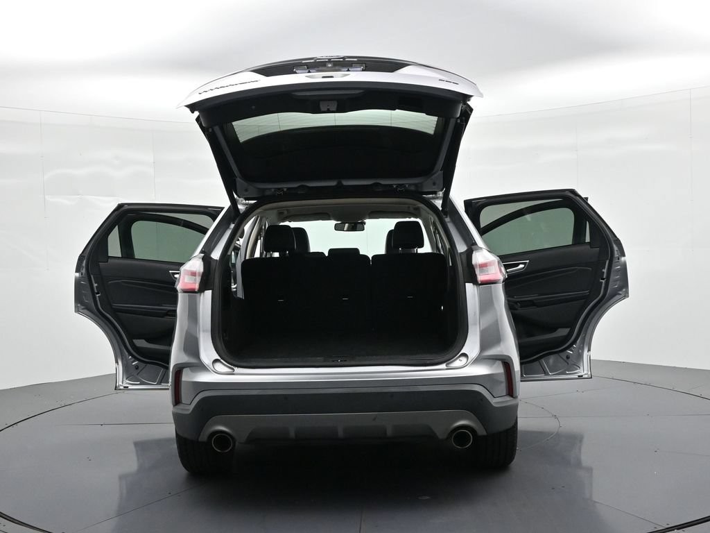 Ford Edge Vehicle Full-screen Gallery Image 26