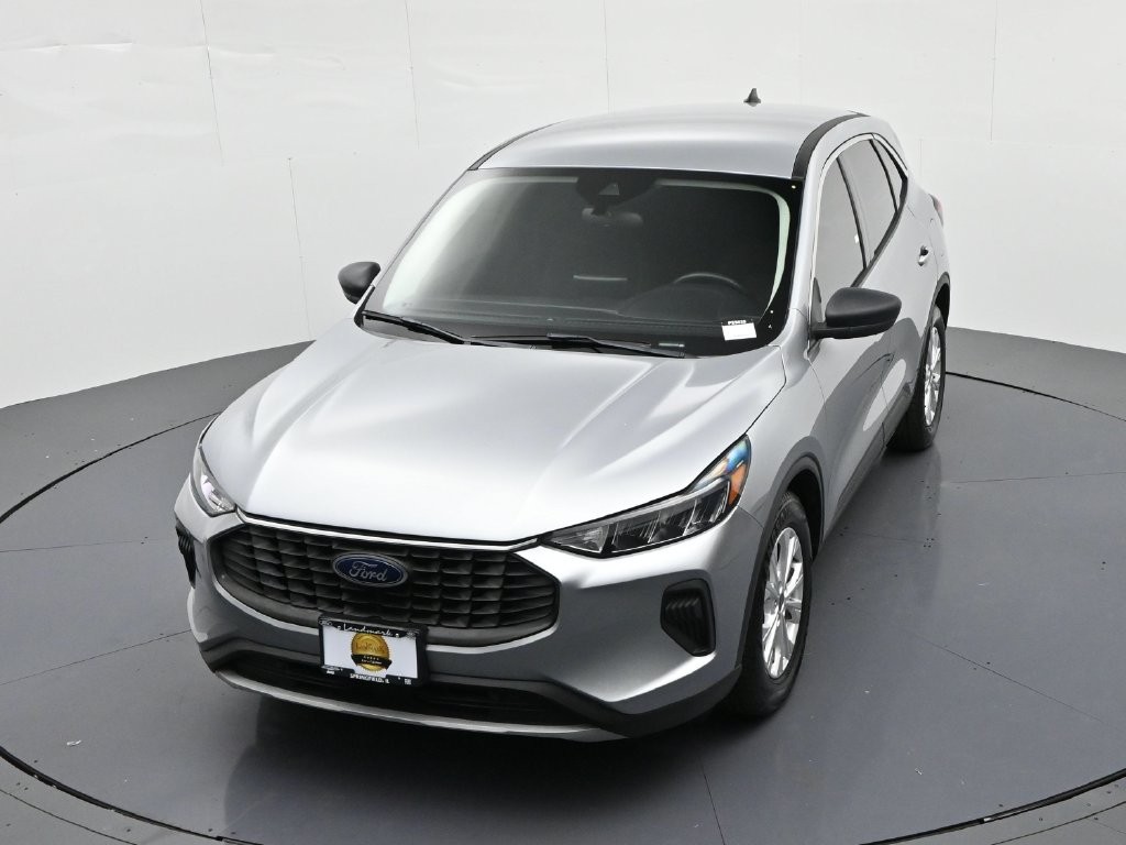 Ford Escape Vehicle Full-screen Gallery Image 19