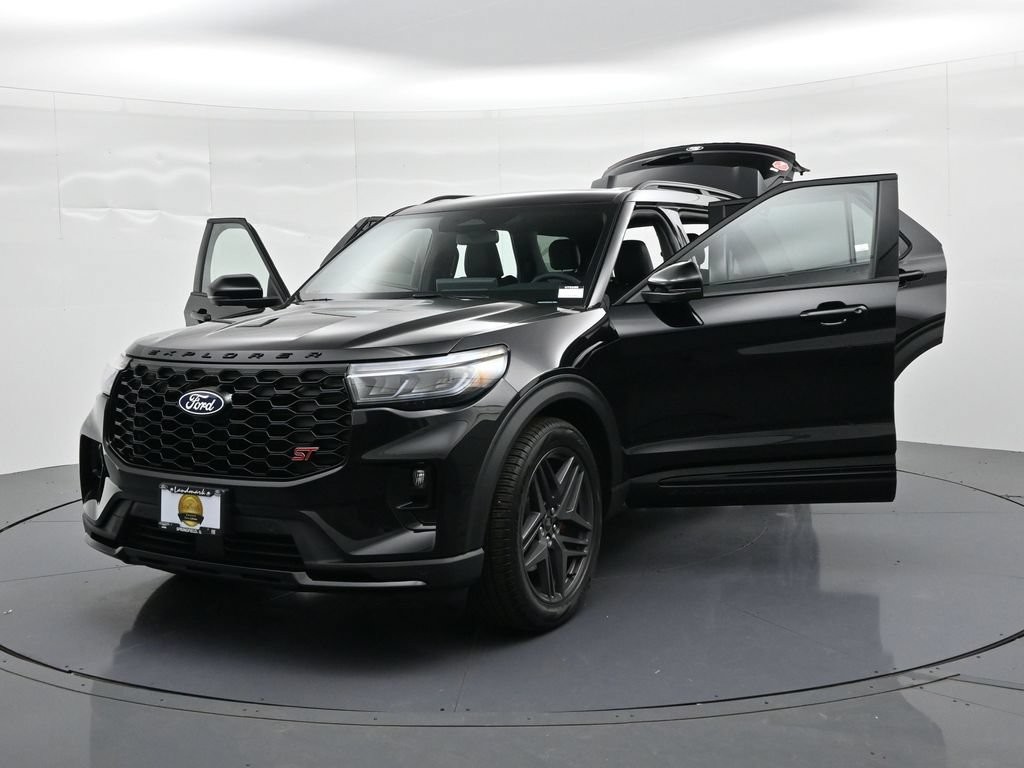 Ford Explorer Vehicle Full-screen Gallery Image 27