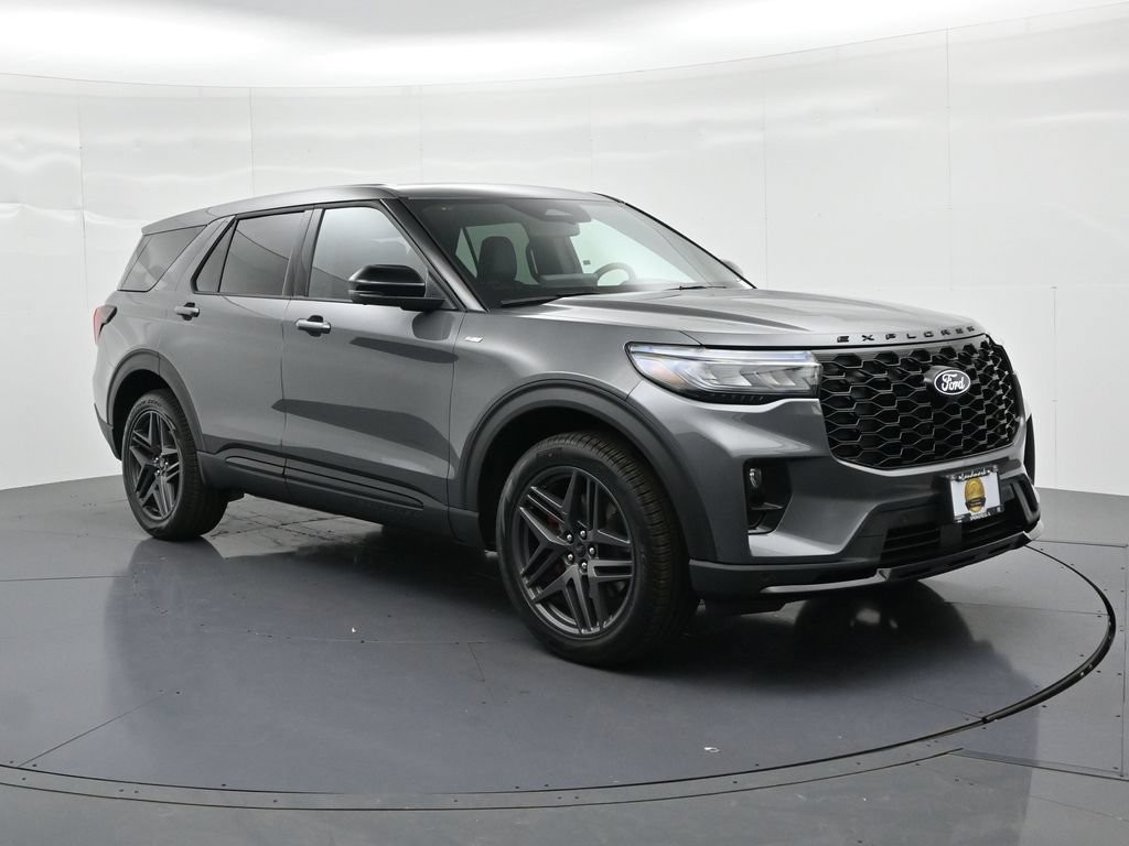 Ford Explorer Vehicle Full-screen Gallery Image 4