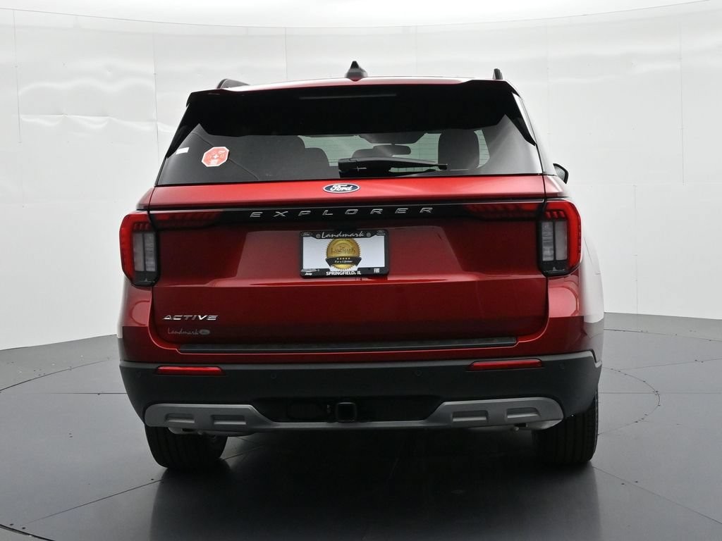 Ford Explorer Vehicle Full-screen Gallery Image 7