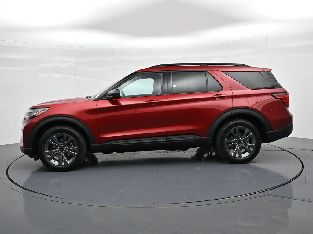 Ford Explorer Vehicle Full-screen Gallery Image 9
