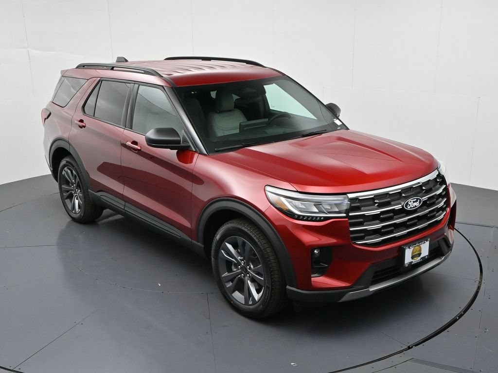 Ford Explorer Vehicle Full-screen Gallery Image 17